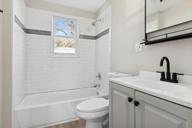 $254,900 | 1208 South Union Street, Aurora, IL 60505