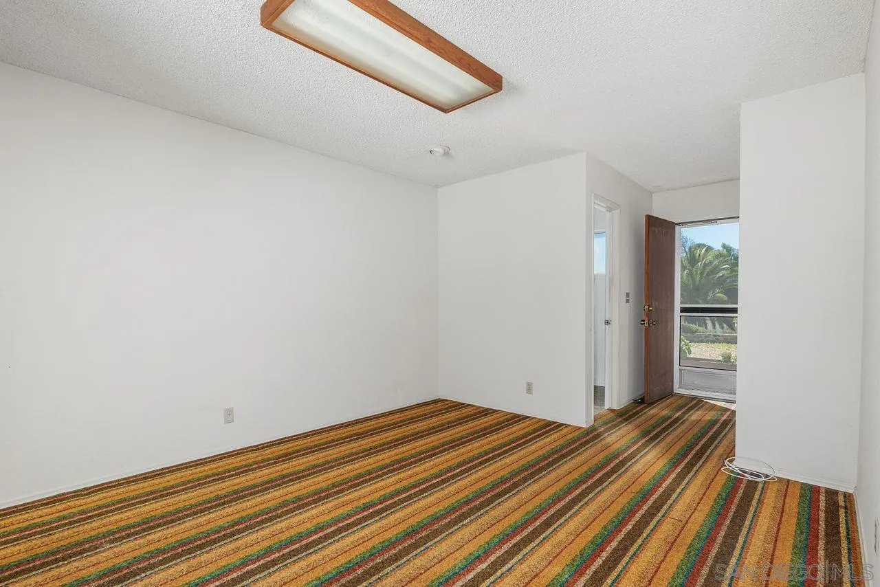 31600 Oak Glen Road Valley Center, CA 92082 - Photo 13 of 24