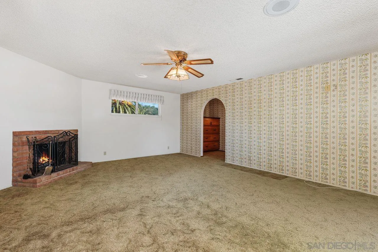 31600 Oak Glen Road Valley Center, CA 92082 - Photo 17 of 24