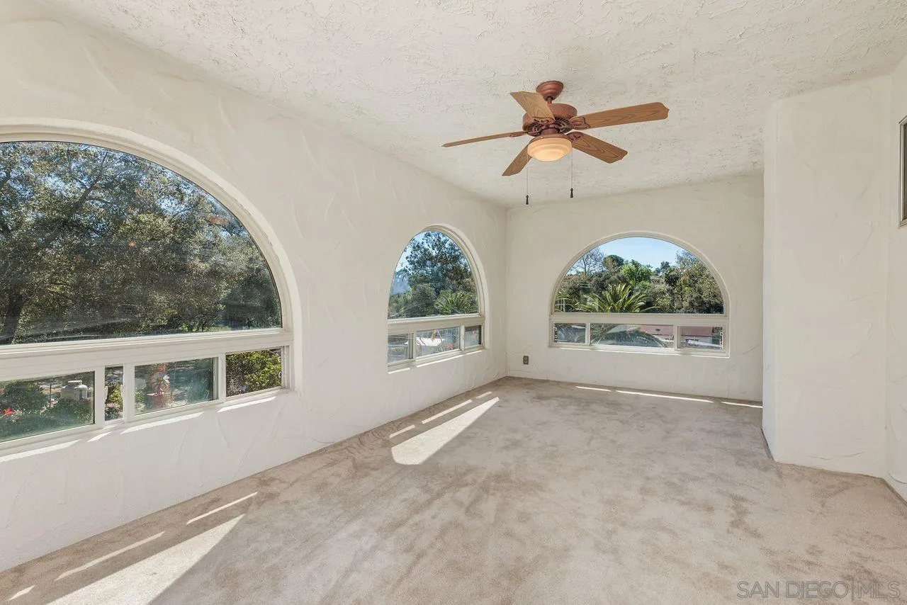 31600 Oak Glen Road Valley Center, CA 92082 - Photo 19 of 24