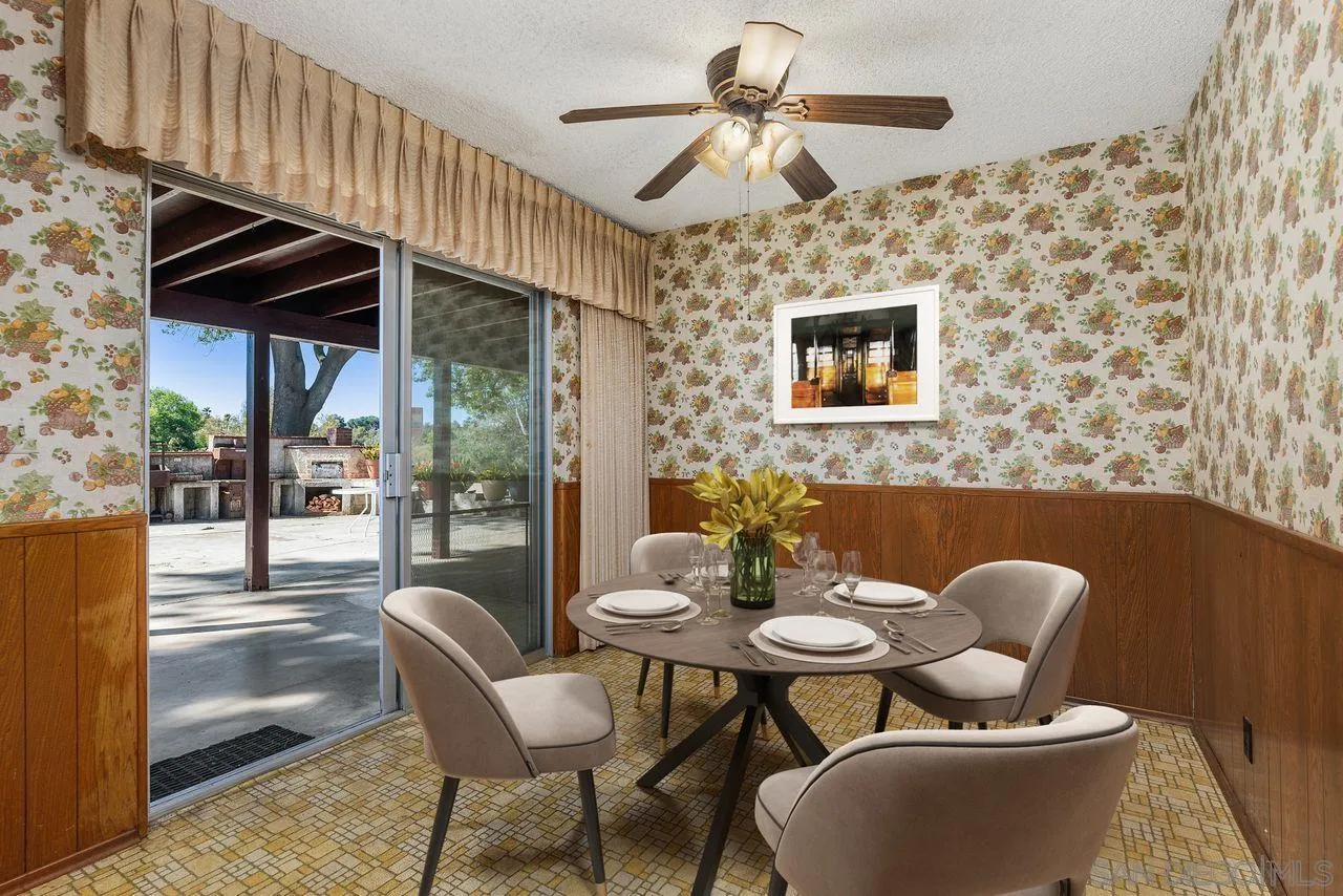 31600 Oak Glen Road Valley Center, CA 92082 - Photo 7 of 24 virtually staged