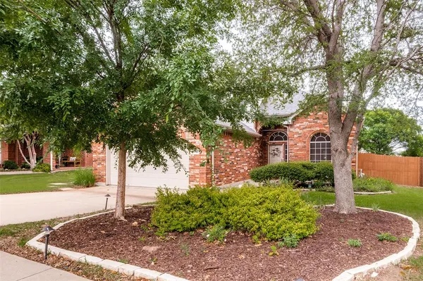 $409,950 | 10400 Vintage Drive, Fort Worth, TX 76244