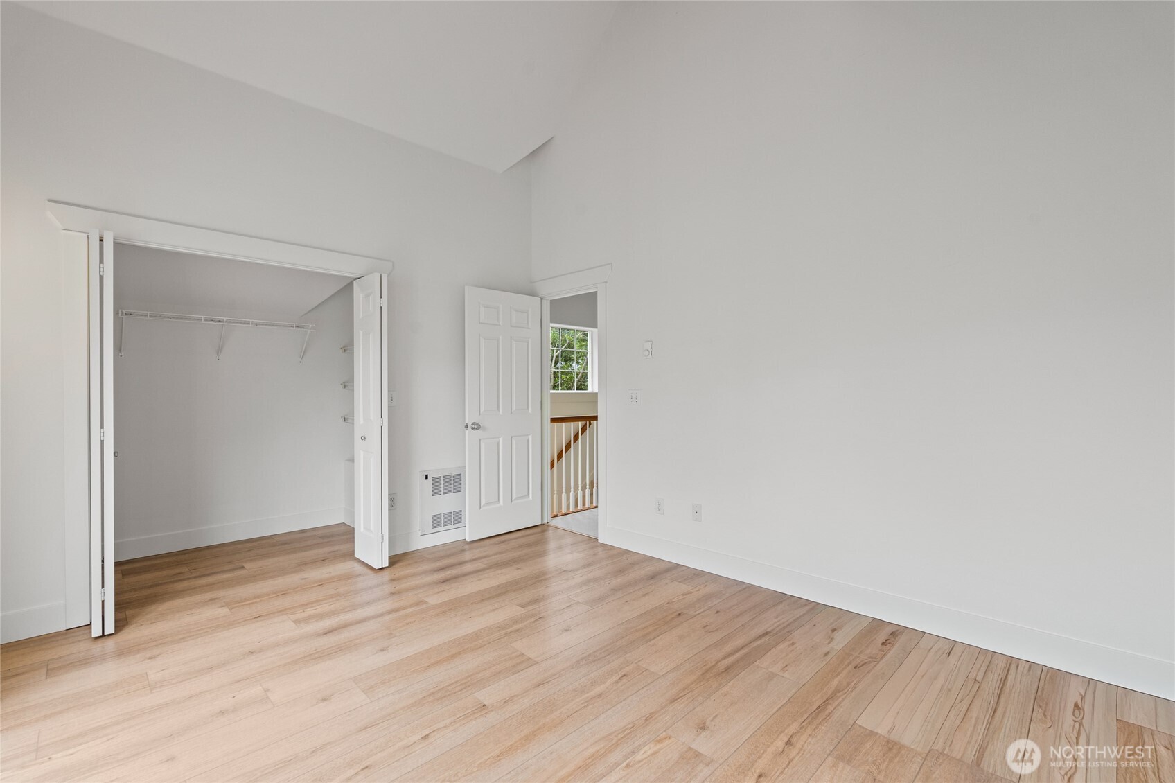 910 North 74th Street Seattle, WA 98103 - Photo 13 of 25