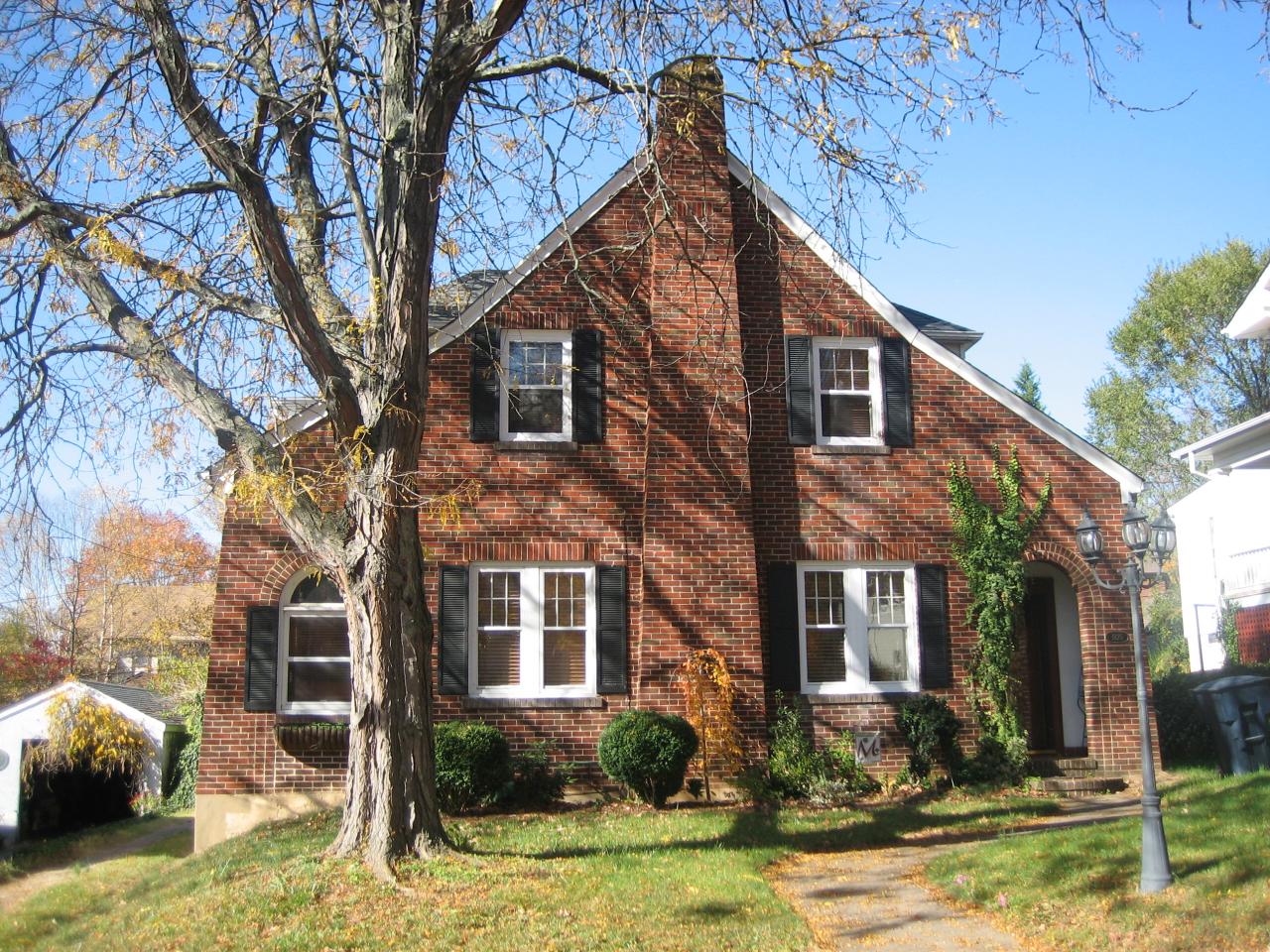 1825 Sheffield Road Southwest Roanoke, VA 24015 - Photo 1 of 1 Front