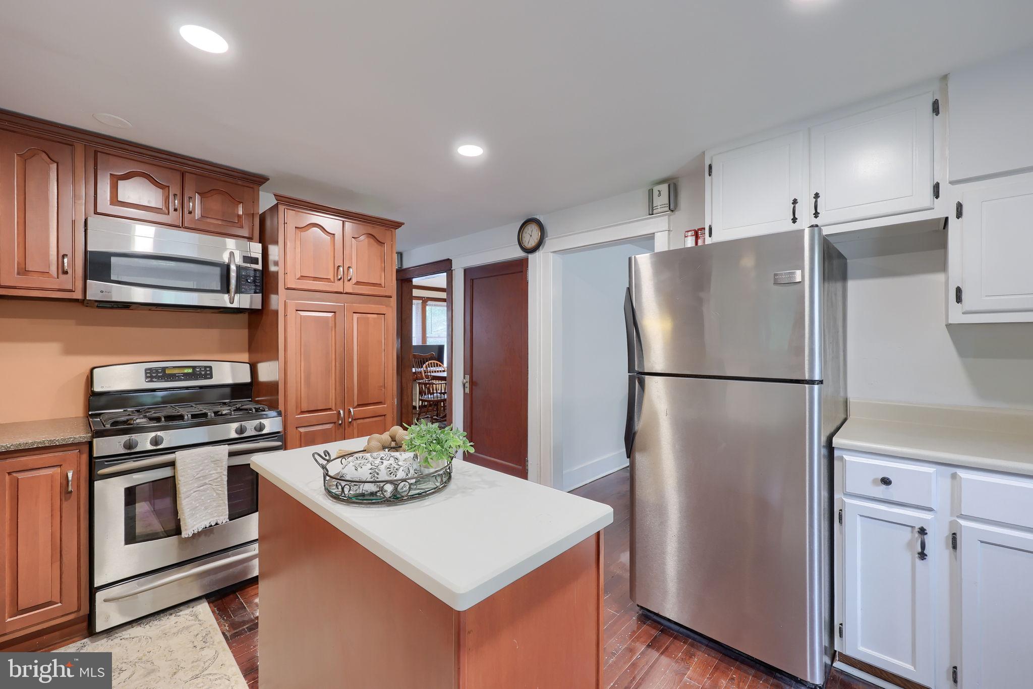 1759 Eden Road Lancaster, PA 17601 - Photo 11 of 37
