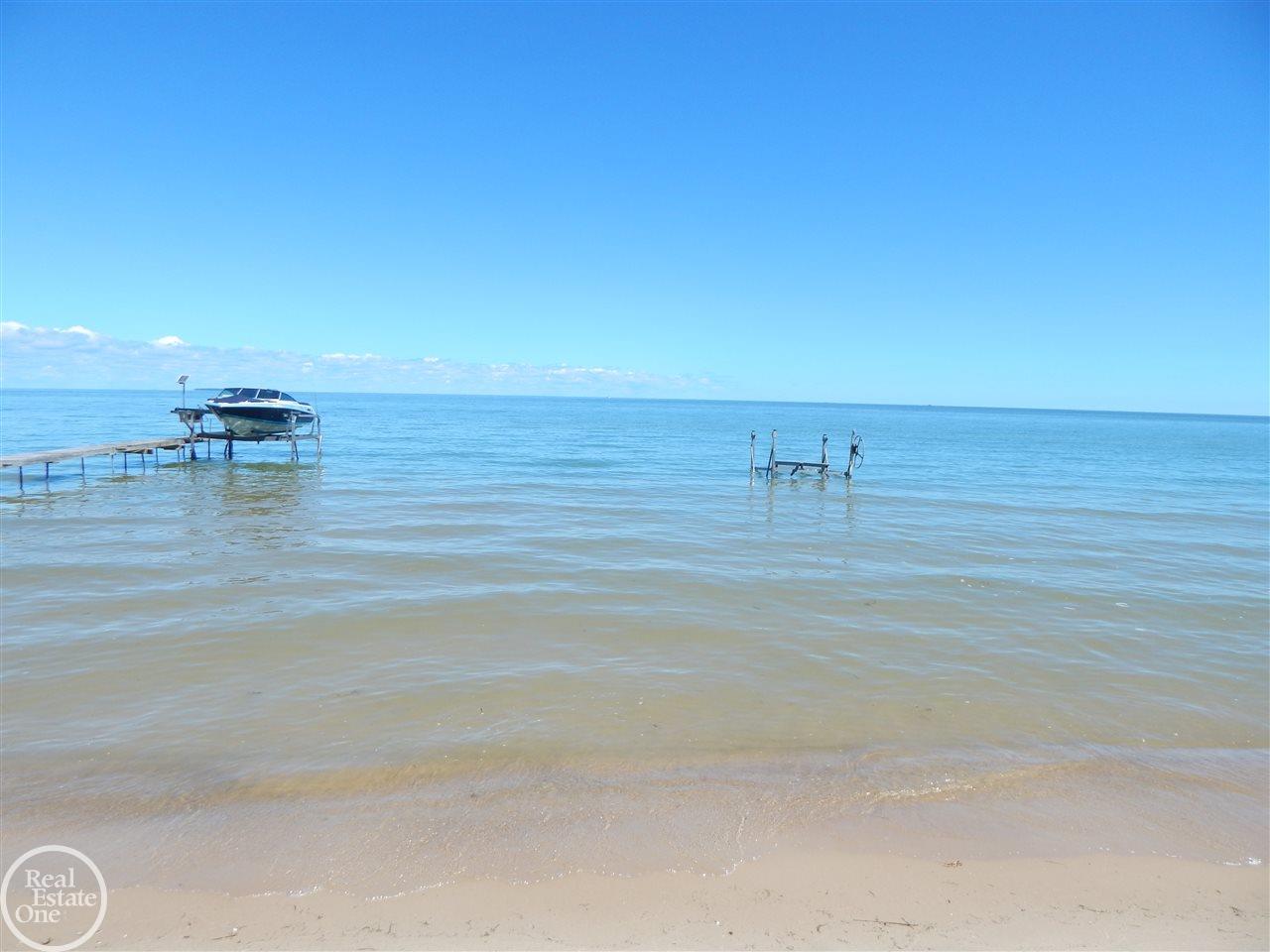 8993 Crescent Beach Road Pigeon, MI 48755 - Photo 4 of 57 31353902-3.JPG