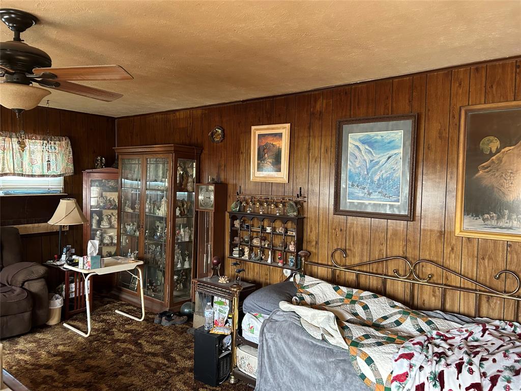 138 Choctaw Trail Whitney, TX 76692 - Photo 12 of 14 a bedroom with furniture and a window