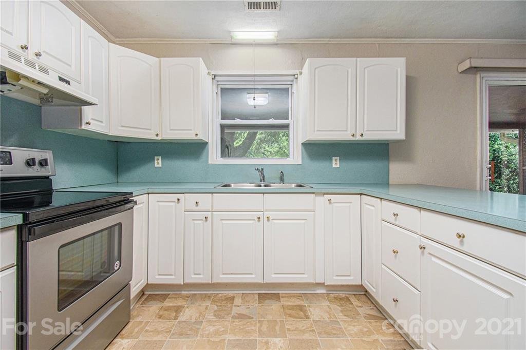 3477 St James Church Road Denver, NC 28037 - Photo 4 of 21 Gallery Image 4