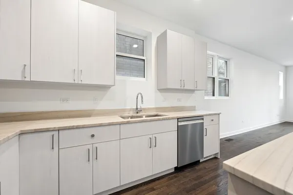 $5,100 | 1952 West Ohio Street, Unit 1E, Chicago, IL 60622