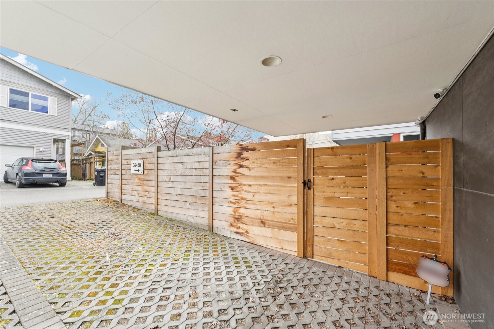 3648 36th Avenue South, Unit B Seattle, WA 98144 - Photo 2 of 20