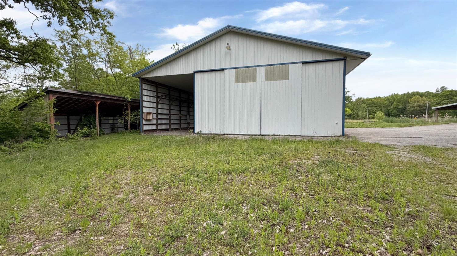 19021 North Hogan Road Aurora, IN 47001 - Photo 10 of 50