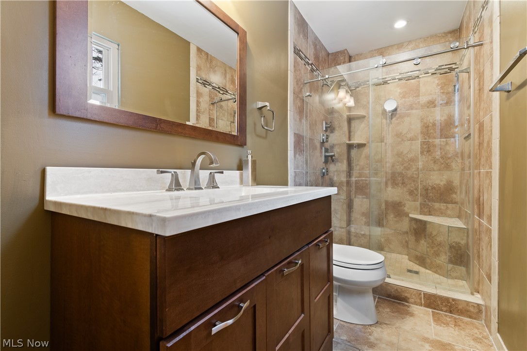 233 Rutledge Drive Akron, OH 44319 - Photo 29 of 35 Gallery Image 29