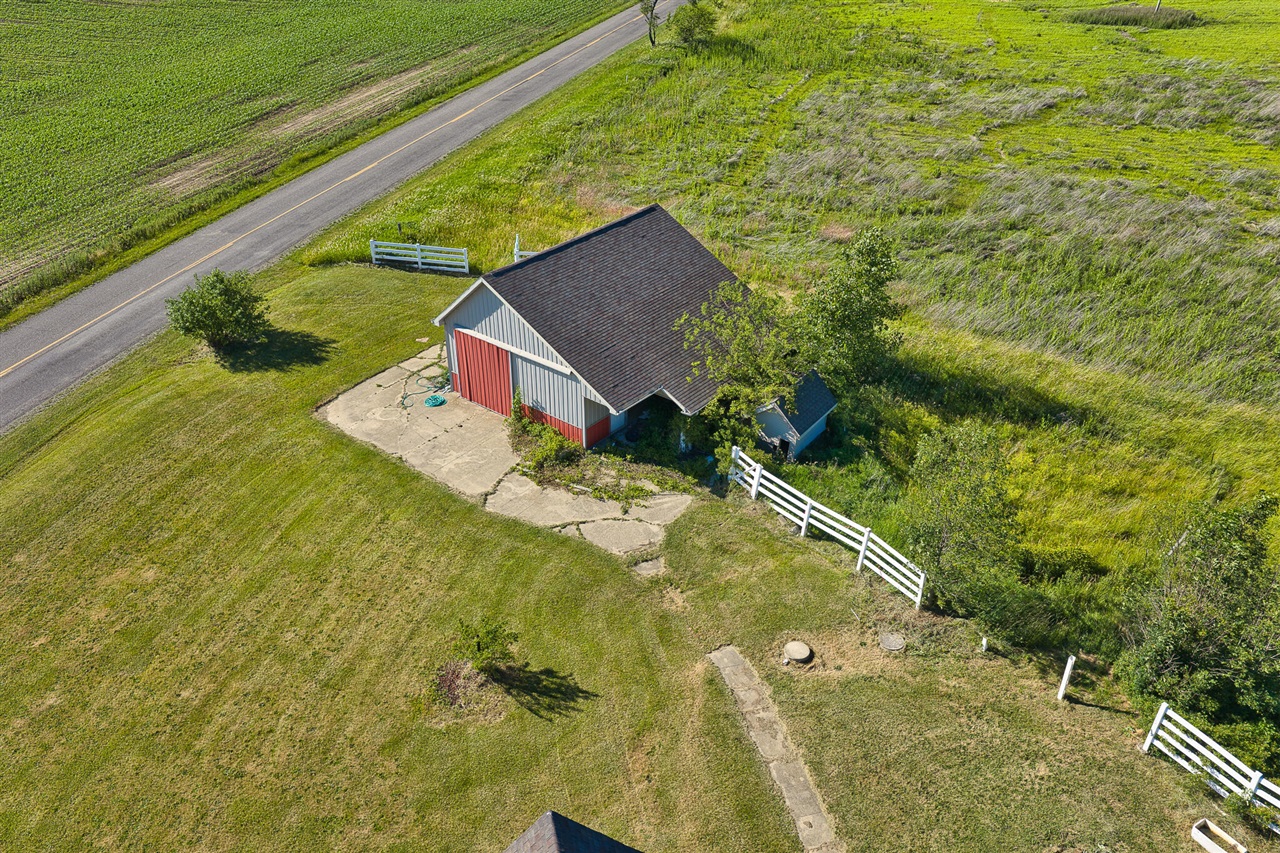 11905 Coman Road Waldron, MI 49288 - Photo 3 of 80 Gallery Image 3