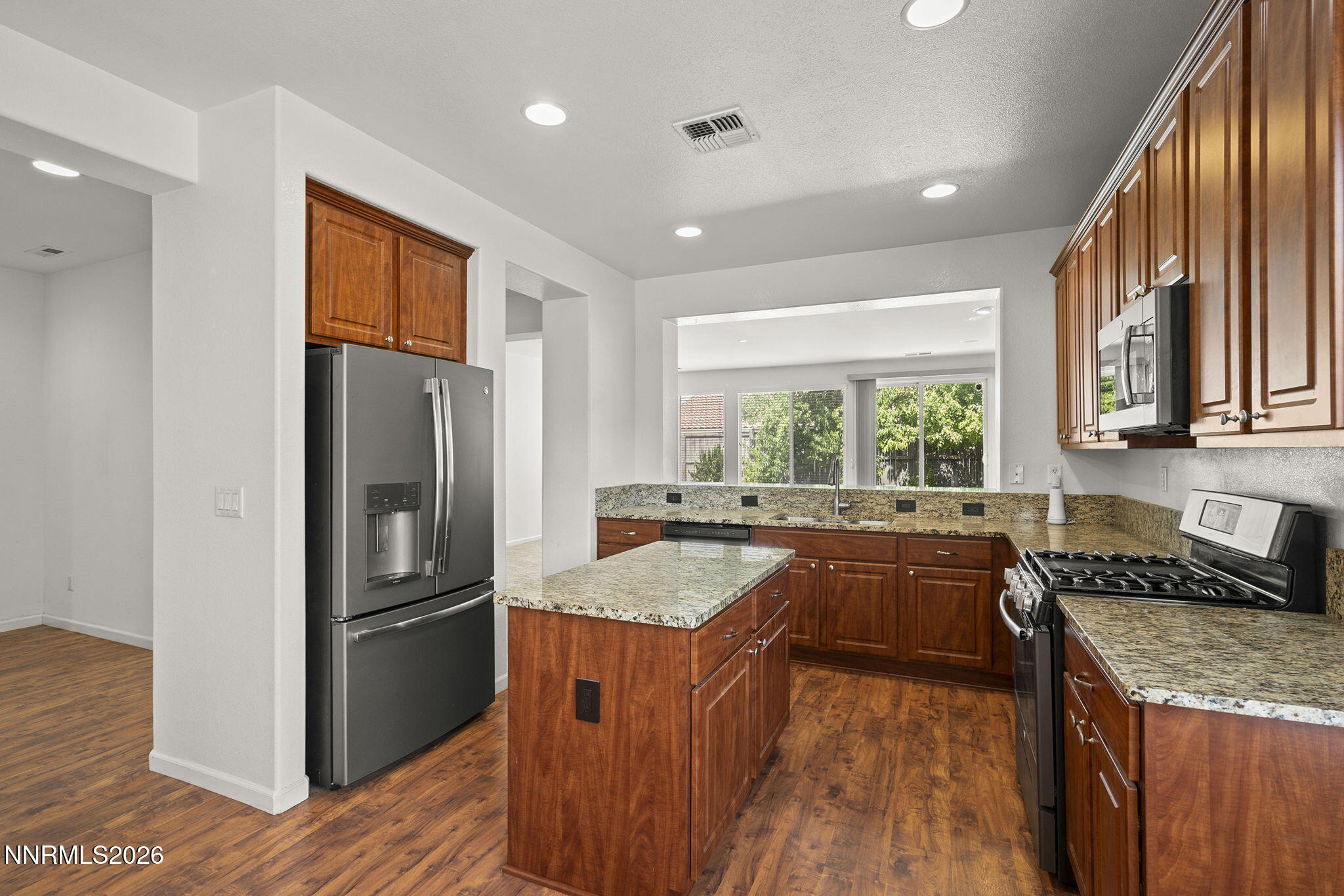401 Alysheba Court Reno, NV 89521 - Photo 15 of 33 16-web-or-mls-_DSC0359