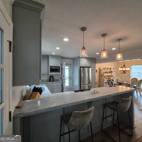 $2,050 | 930 Hill Place, Macon, GA 31210