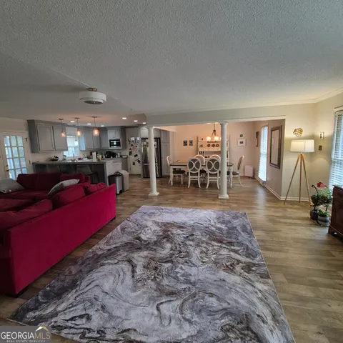 $2,050 | 930 Hill Place, Macon, GA 31210