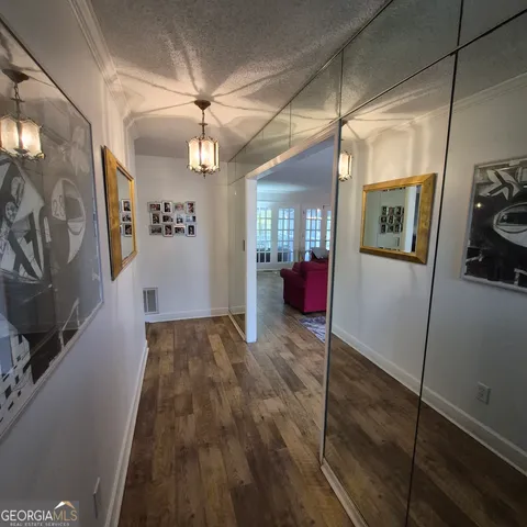 $2,050 | 930 Hill Place, Macon, GA 31210