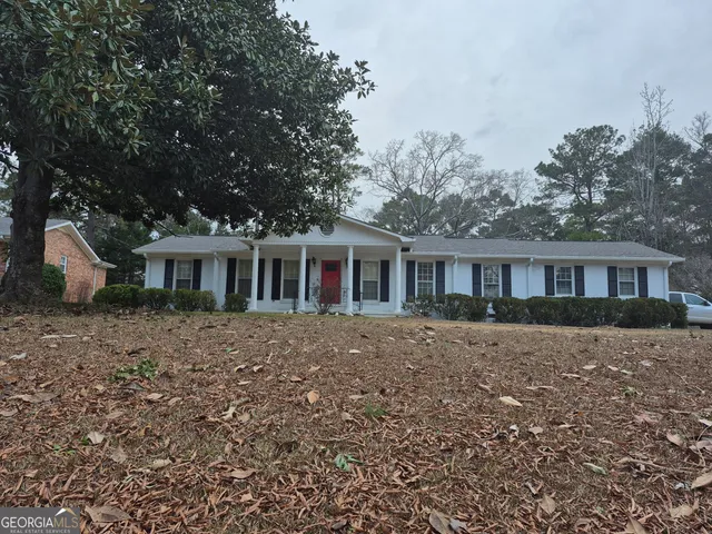 $2,050 | 930 Hill Place, Macon, GA 31210
