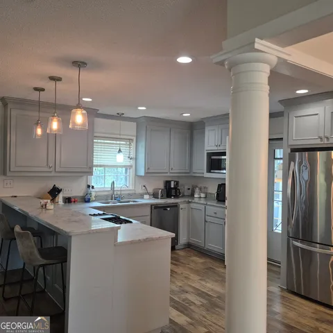 $2,050 | 930 Hill Place, Macon, GA 31210