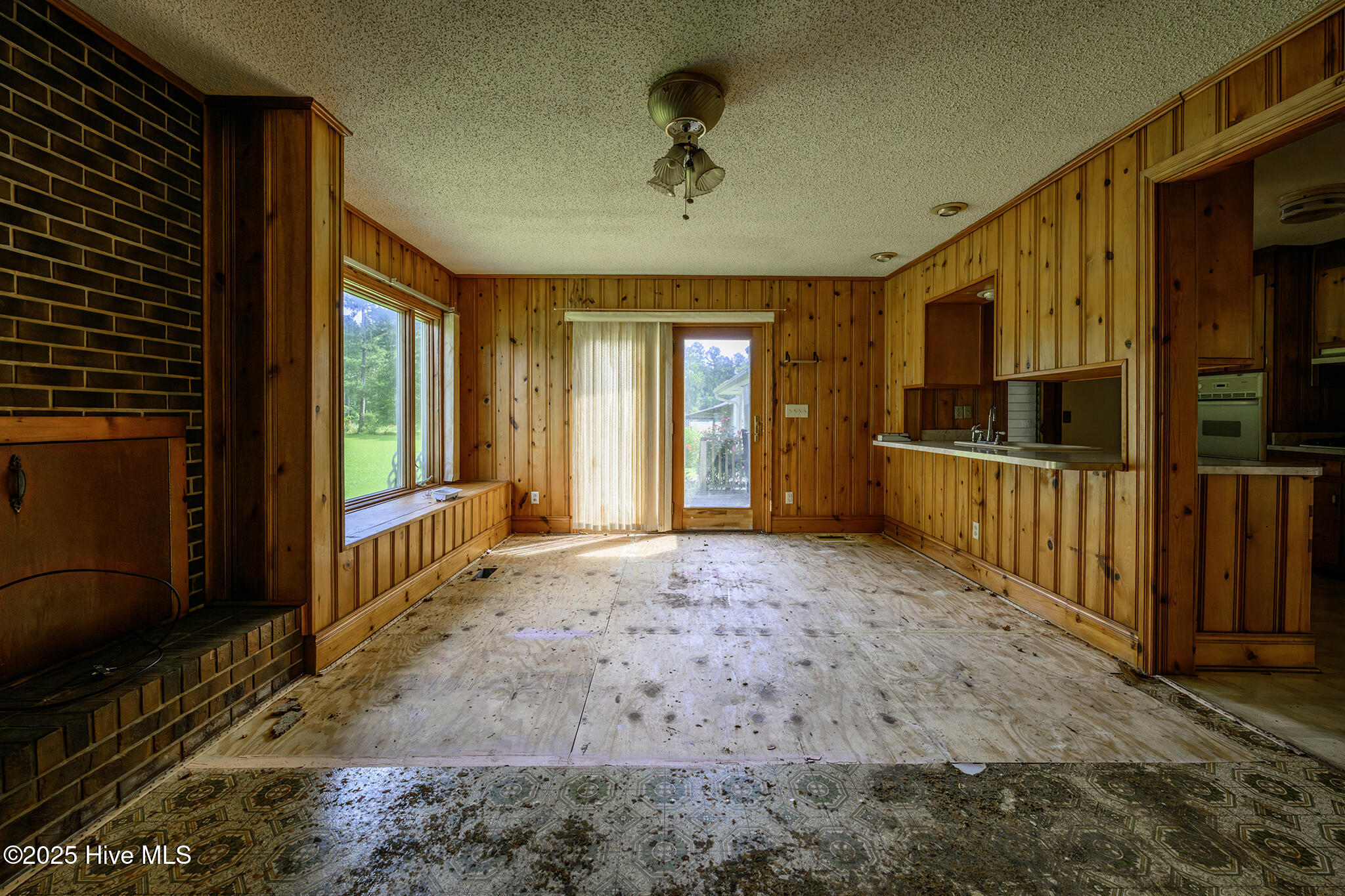 205 Hudnell Road Vanceboro, NC 28586 - Photo 20 of 71 Den