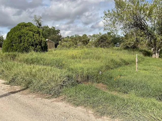 $22,309 | 131 Meadowlark North, Palacios, TX 77465