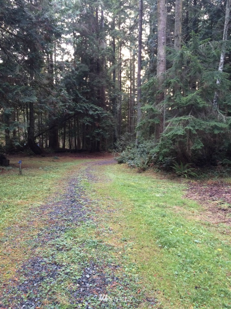 7284 Bailey Road Clinton, WA 98236 - Photo 1 of 25