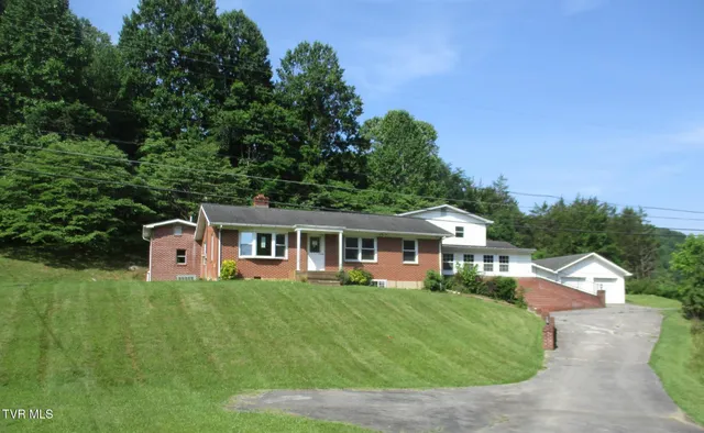 $184,900 | 19374 Benhams Road, Bristol, VA 24202