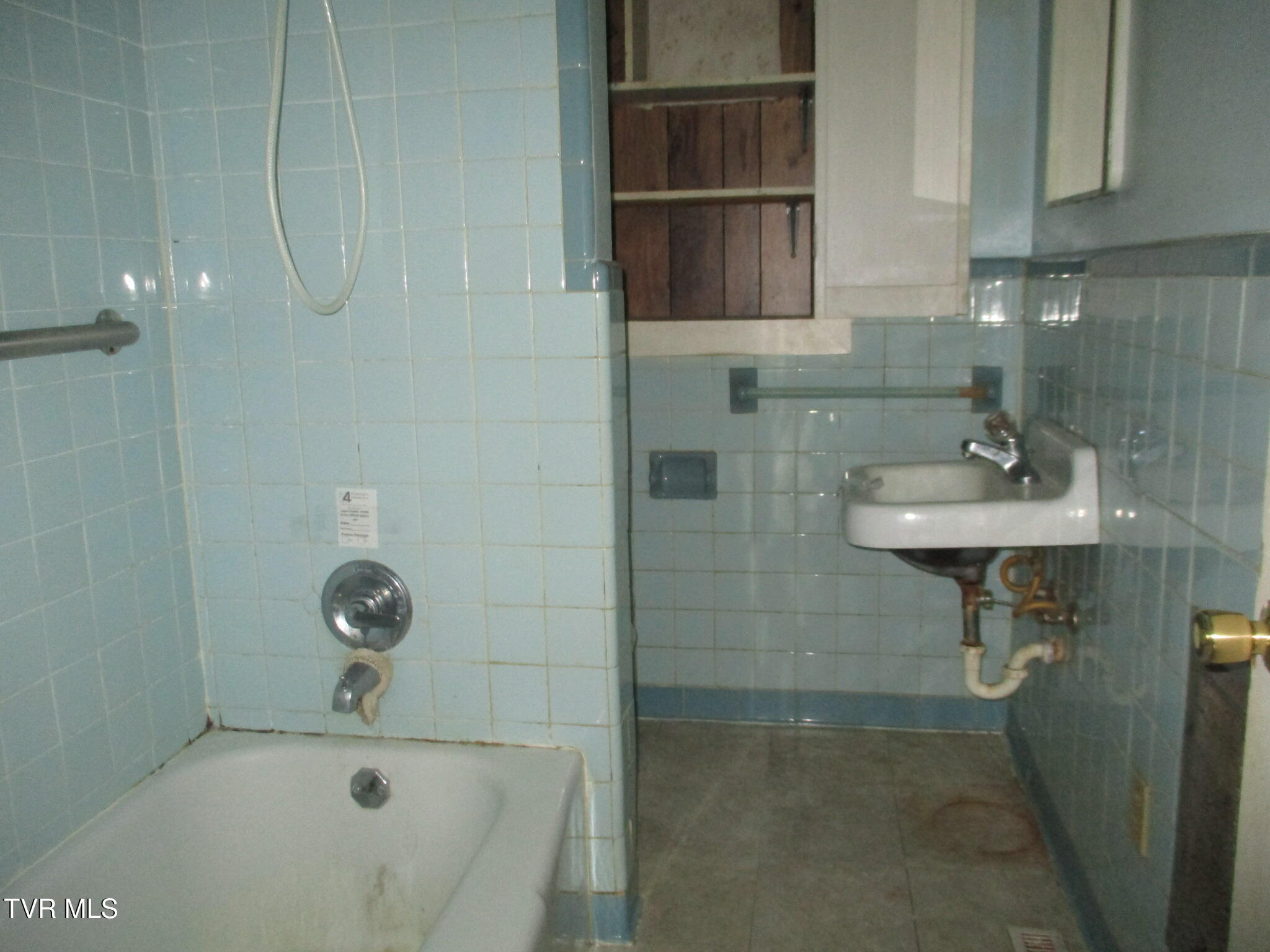 19374 Benhams Road Bristol, VA 24202 - Photo 12 of 23 IMG_9902