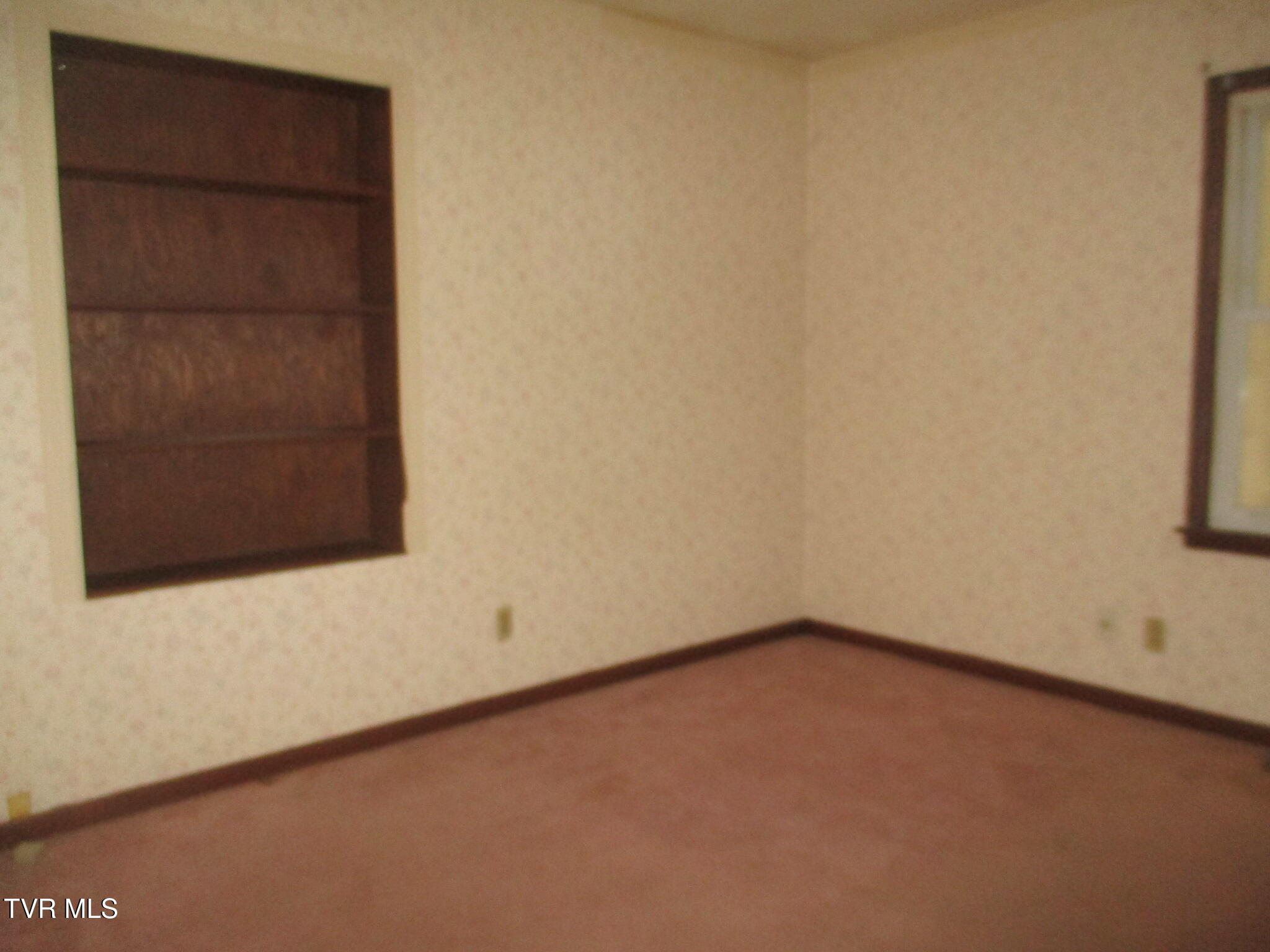 19374 Benhams Road Bristol, VA 24202 - Photo 13 of 23 IMG_9903