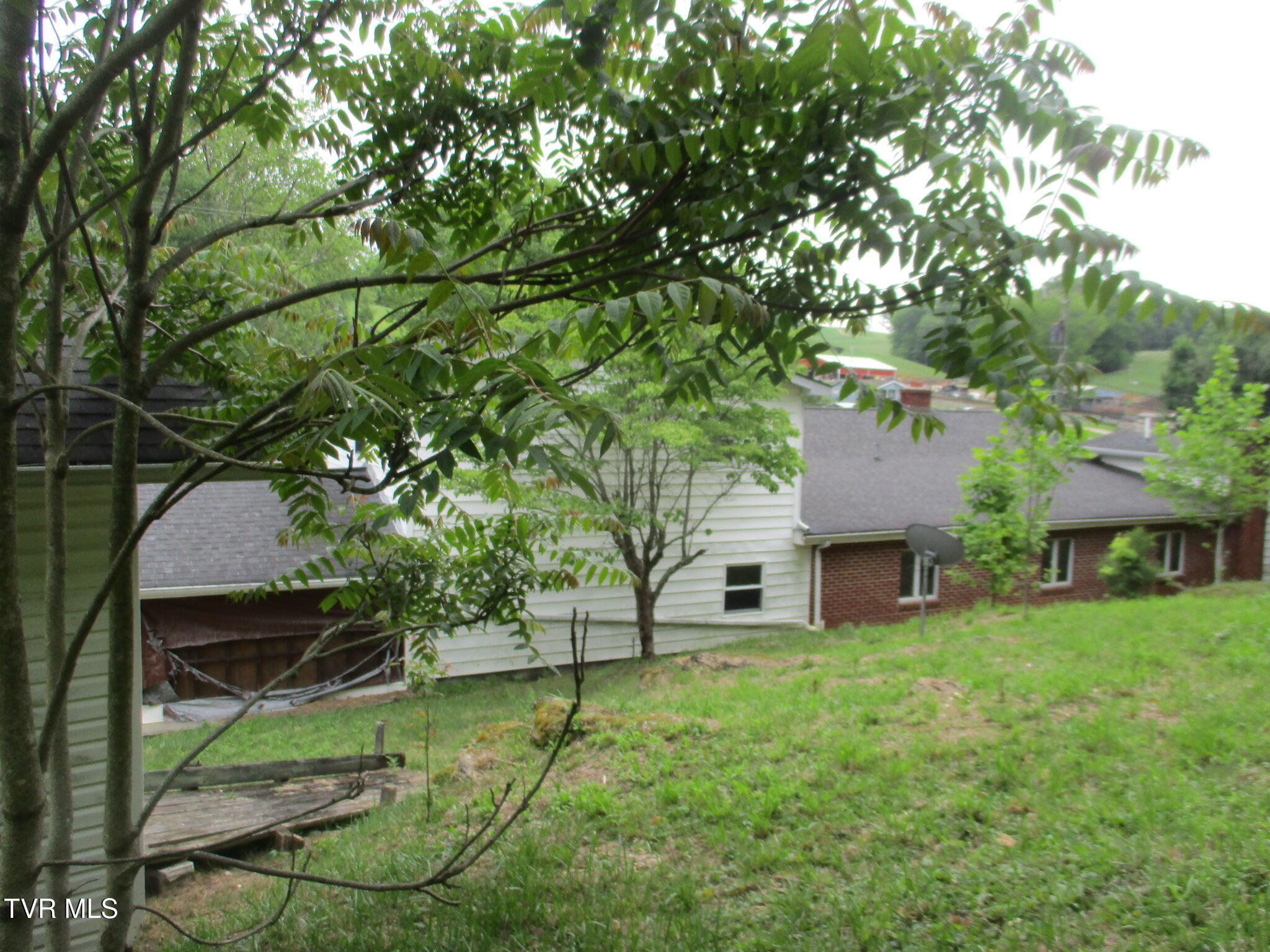 19374 Benhams Road Bristol, VA 24202 - Photo 22 of 23 IMG_9923