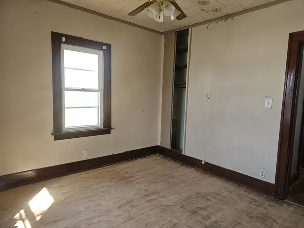 $85,000 | 212 South Center Street, Ceylon, MN 56121