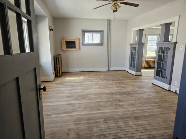 $85,000 | 212 South Center Street, Ceylon, MN 56121