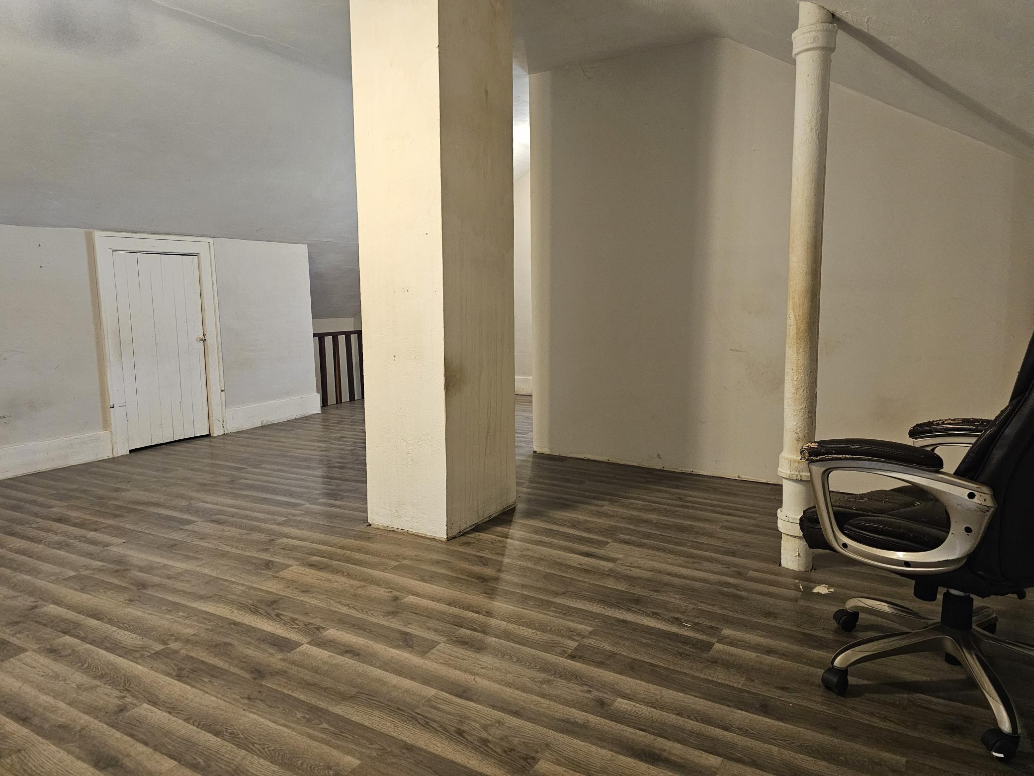 212 South Center Street Ceylon, MN 56121 - Photo 36 of 49