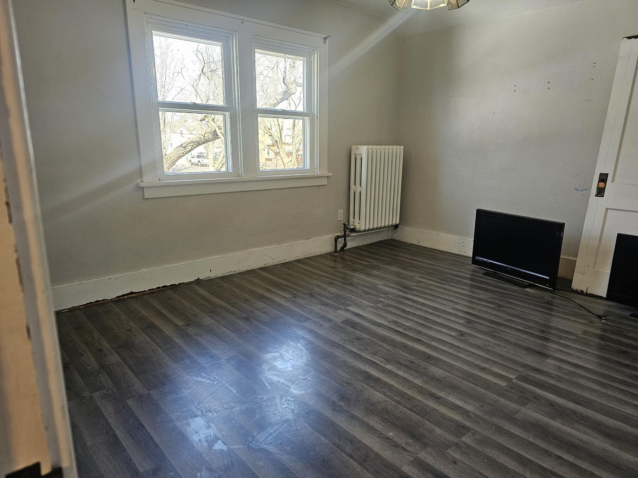 212 South Center Street Ceylon, MN 56121 - Photo 37 of 49