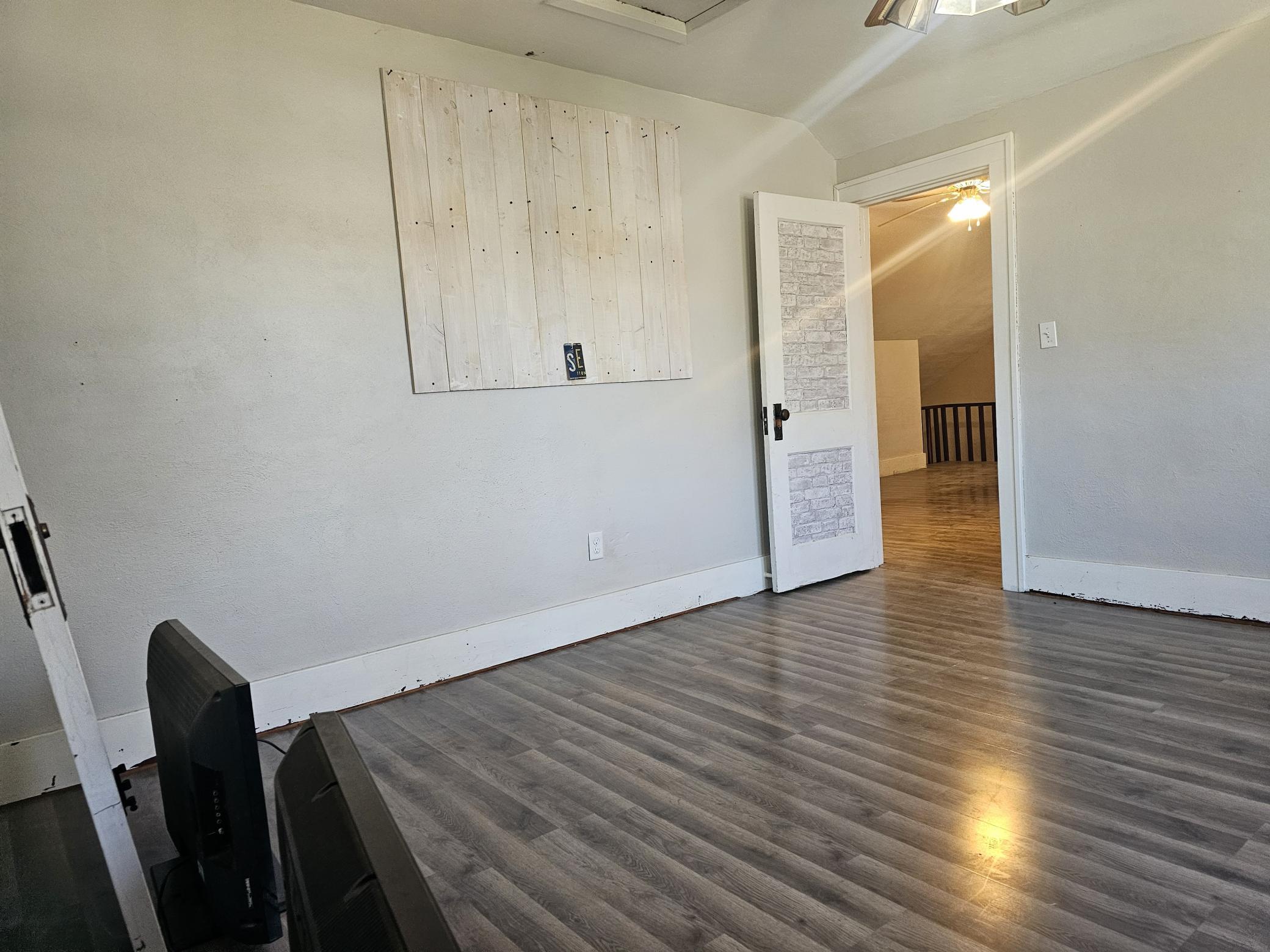 212 South Center Street Ceylon, MN 56121 - Photo 39 of 49