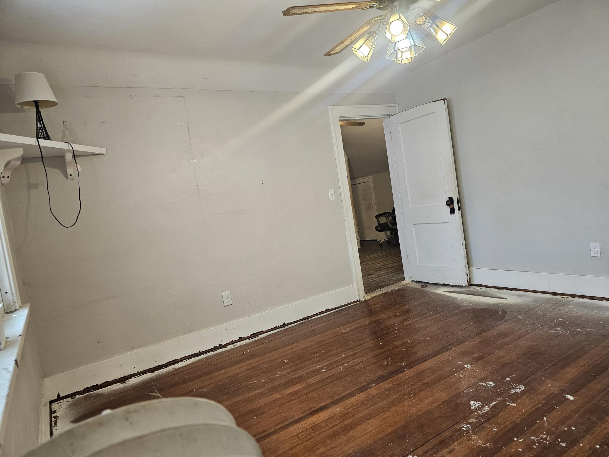 212 South Center Street Ceylon, MN 56121 - Photo 44 of 49