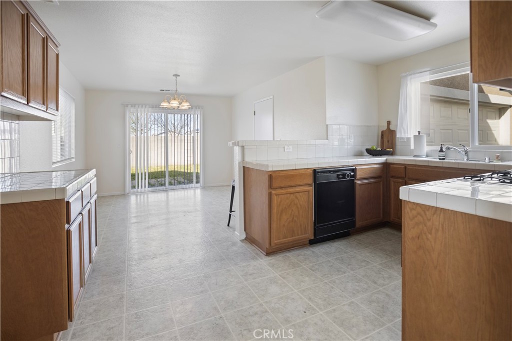 4347 Mathias Way Merced, CA 95348 - Photo 5 of 18