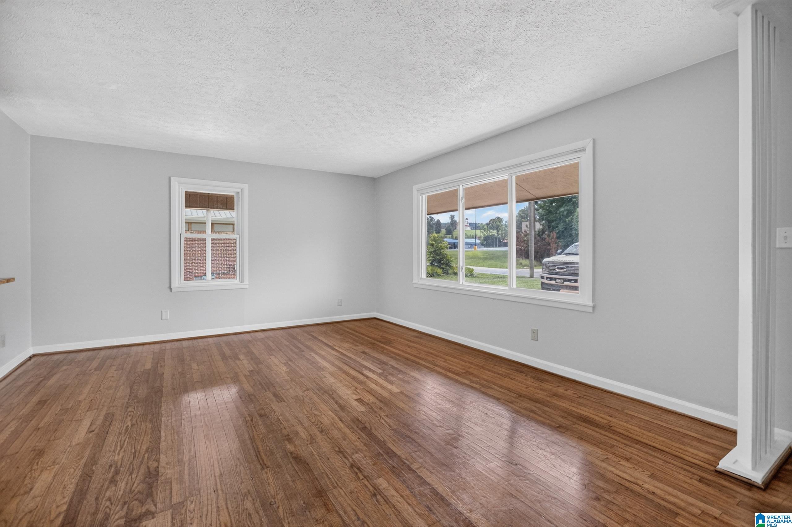 325 Glade Road East Anniston, AL 36206 - Photo 6 of 32 Gallery Image 6