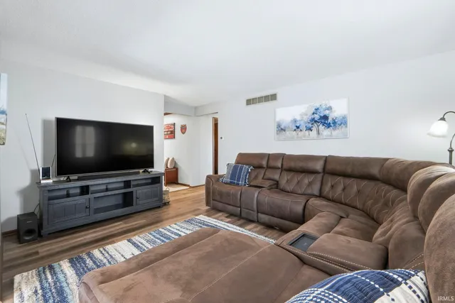 $299,900 | 4719 Bridgetown Court, Fort Wayne, IN 46804