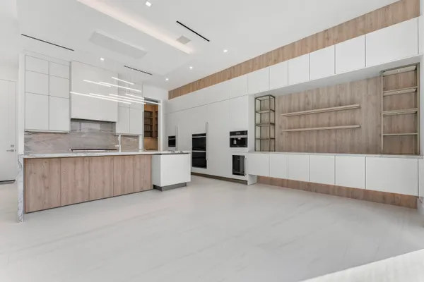 $7,695,000 | 940 Dogwood Drive, Delray Beach, FL 33483