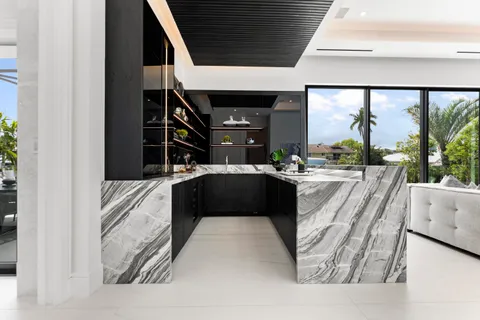 $7,695,000 | 940 Dogwood Drive, Delray Beach, FL 33483