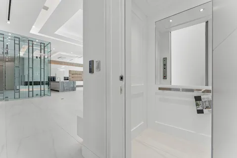 $7,695,000 | 940 Dogwood Drive, Delray Beach, FL 33483