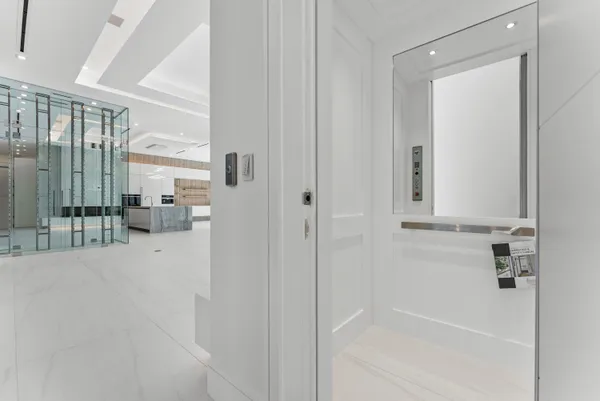 $7,695,000 | 940 Dogwood Drive, Delray Beach, FL 33483