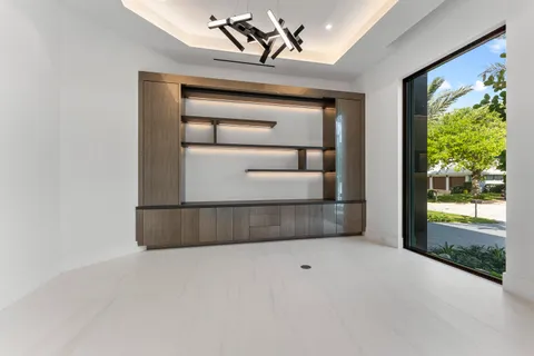 $7,695,000 | 940 Dogwood Drive, Delray Beach, FL 33483