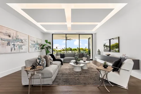 $7,695,000 | 940 Dogwood Drive, Delray Beach, FL 33483