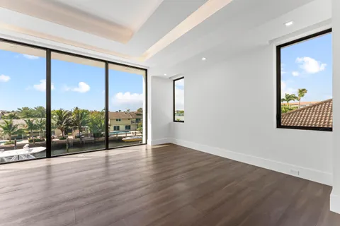 $7,695,000 | 940 Dogwood Drive, Delray Beach, FL 33483