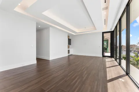 $7,695,000 | 940 Dogwood Drive, Delray Beach, FL 33483