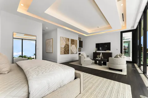 $7,695,000 | 940 Dogwood Drive, Delray Beach, FL 33483