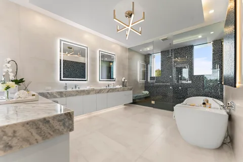 $7,695,000 | 940 Dogwood Drive, Delray Beach, FL 33483