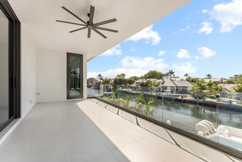 $7,695,000 | 940 Dogwood Drive, Delray Beach, FL 33483